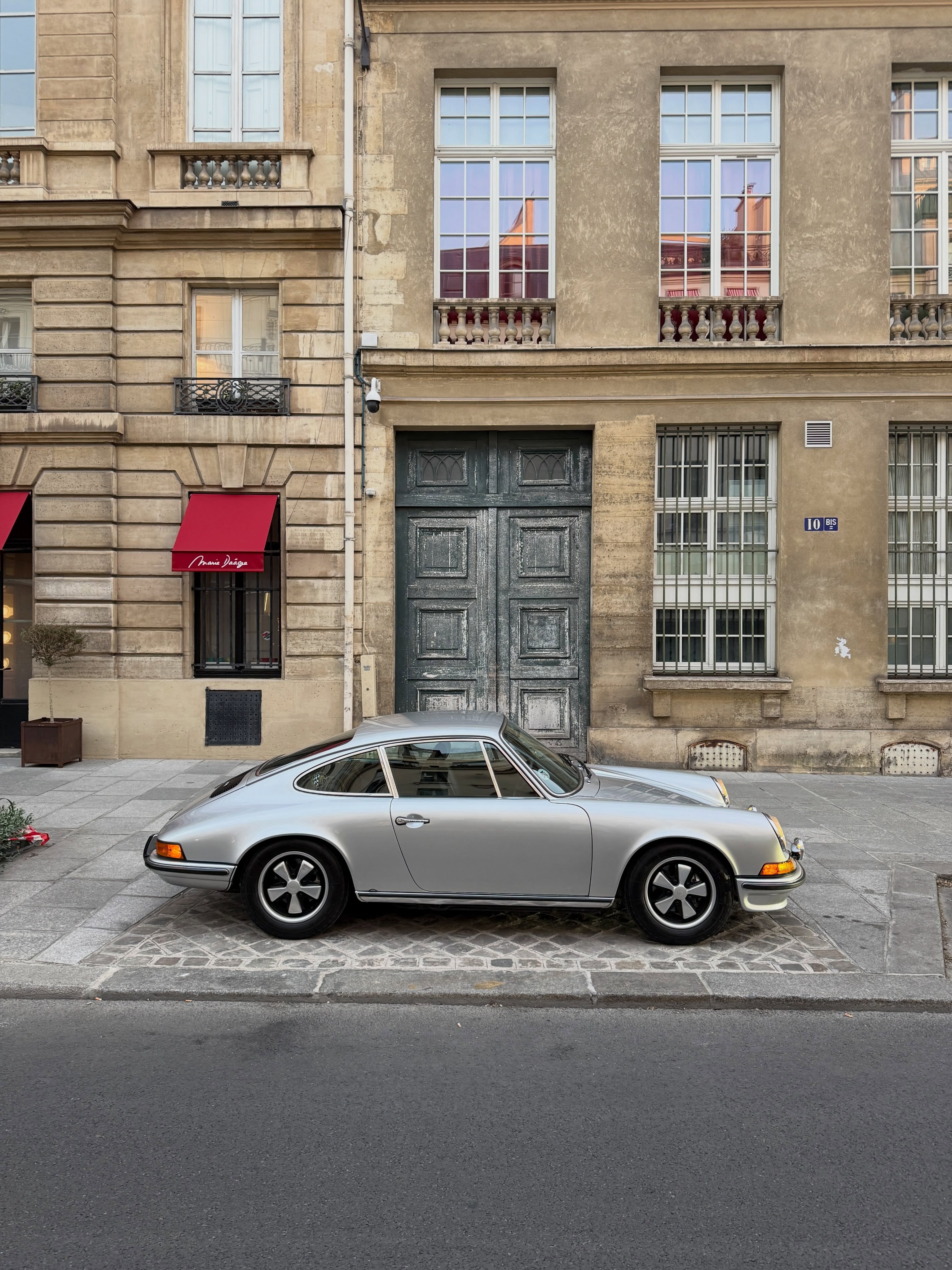 Vasek Polak Delivered This 1973 Porsche 911 2.4 S New (image 9)