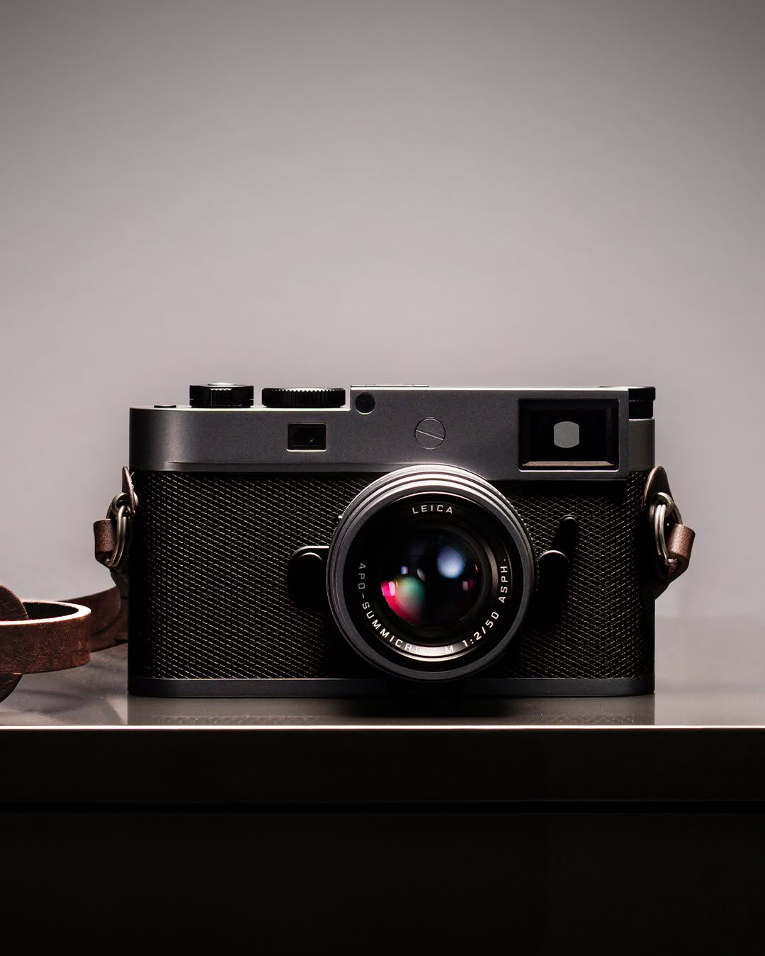 LEICA METAL GRAY M11-P IS A $10,400 COAT OF PAINT (image 4)