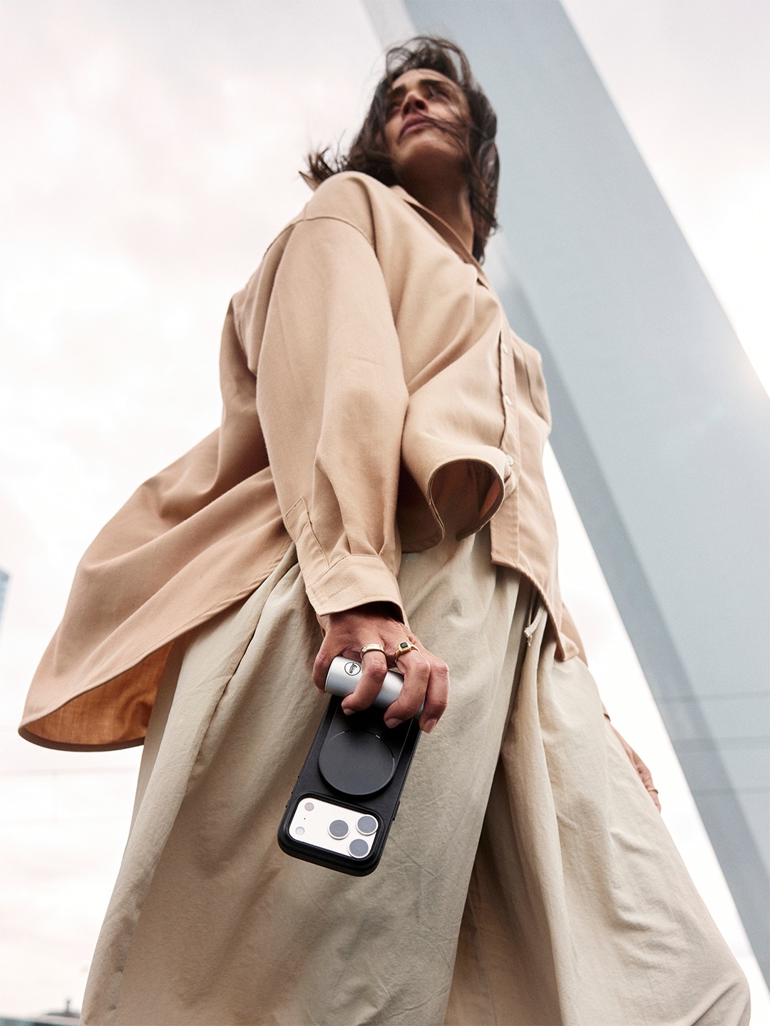 LEICA'S LUX GRIP ARRIVES IN SILVER WITH A NEW APP LOOK (image 3)