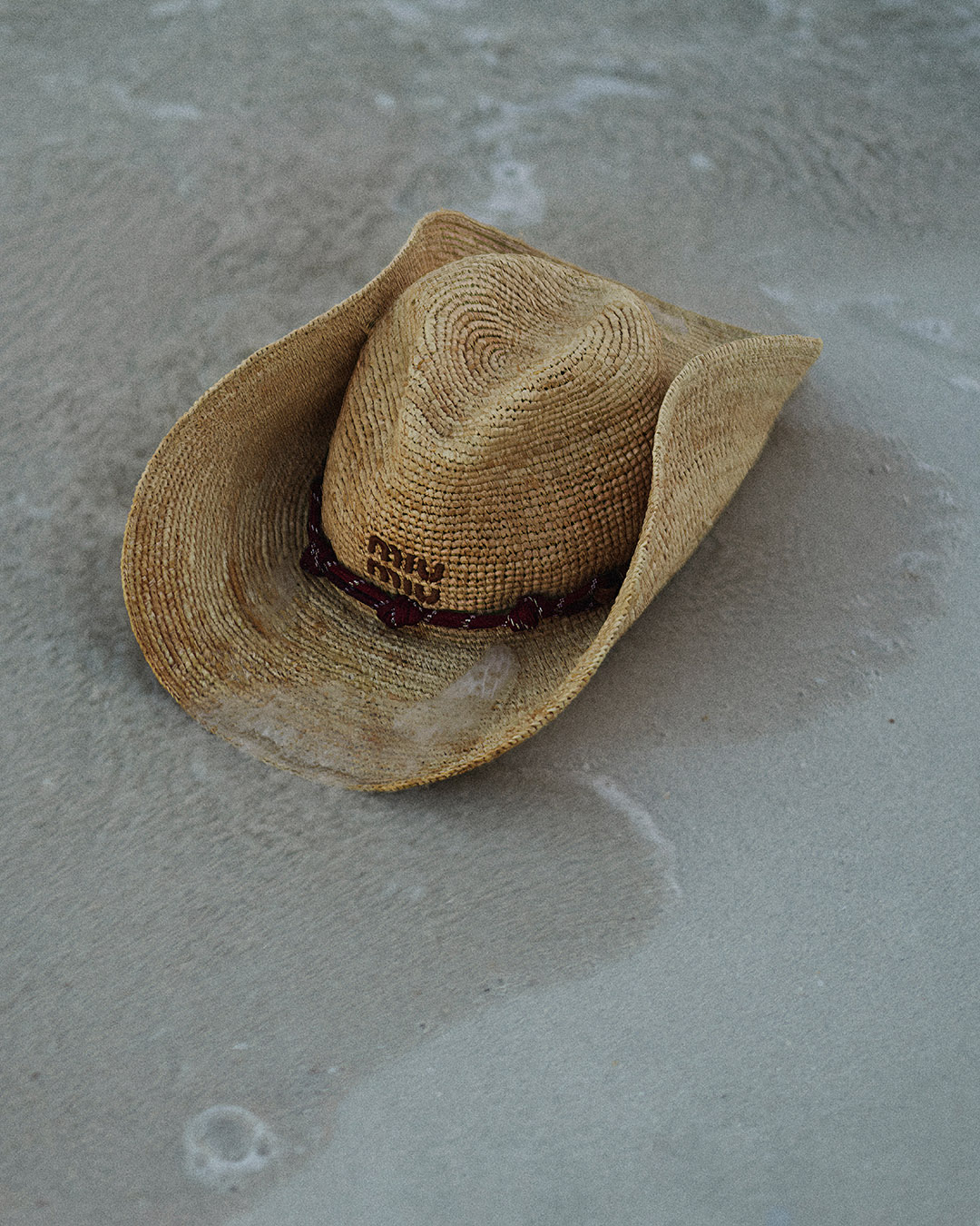 MIU MIU BUILDS ITS COWBOY HAT FROM COTTON DRILL, NOT FELT (image 2)