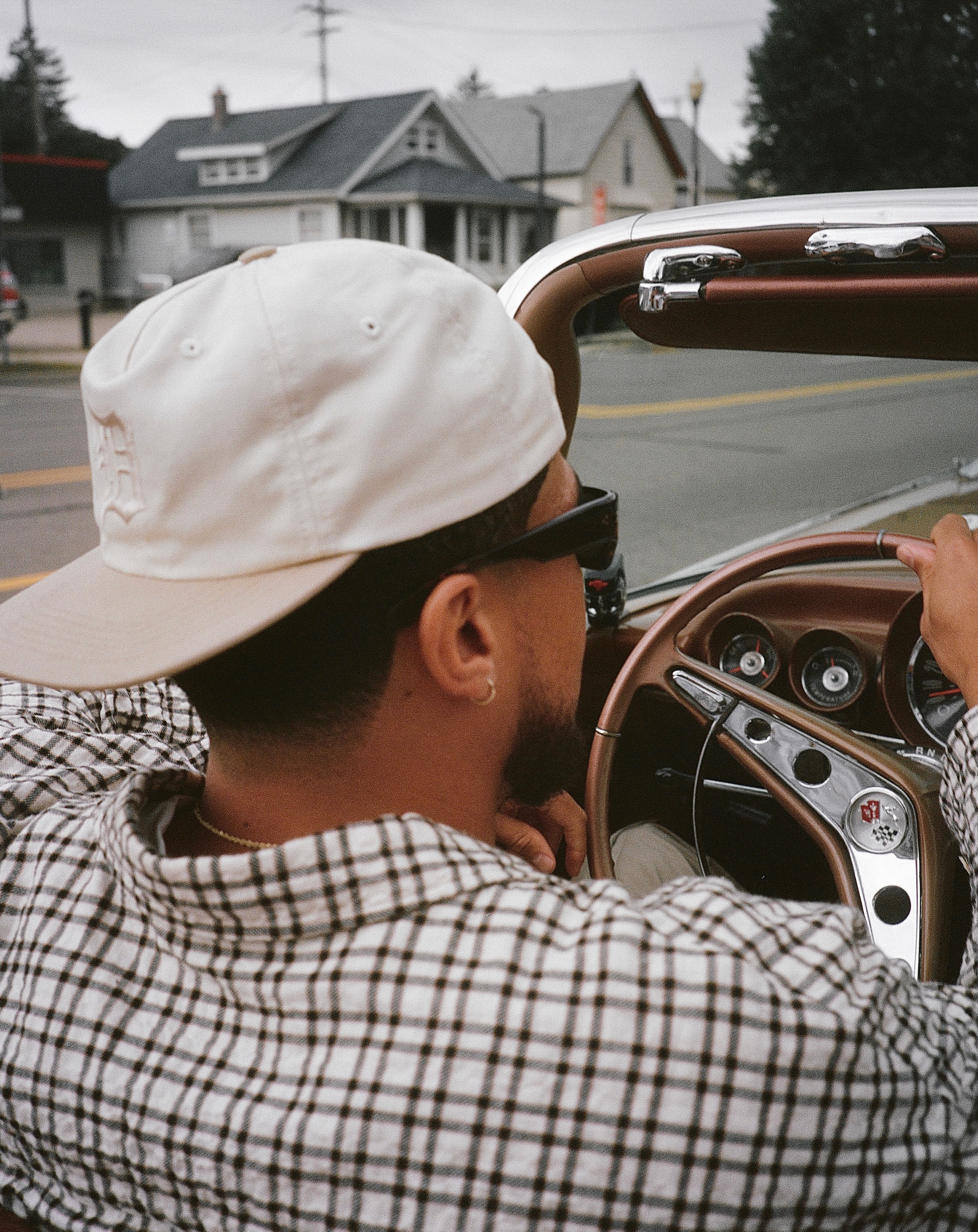 DEVIN BOOKER'S NIKE BOOK 2 MIRRORS HIS OWN 1959 IMPALA (image 4)
