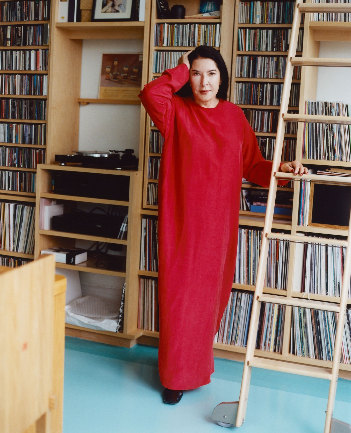 MARINA ABRAMOVIĆ COVERS NOWNESS PAPER ISSUE 28 (image 4)