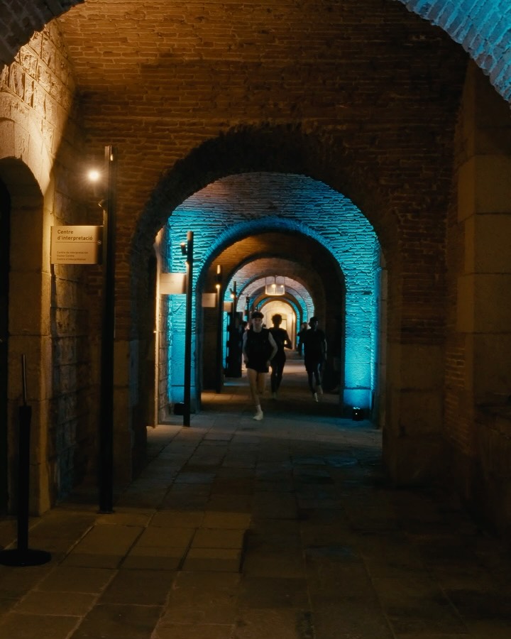 ON RACES INSIDE A 400 YEAR OLD BARCELONA FORTRESS (image 3)