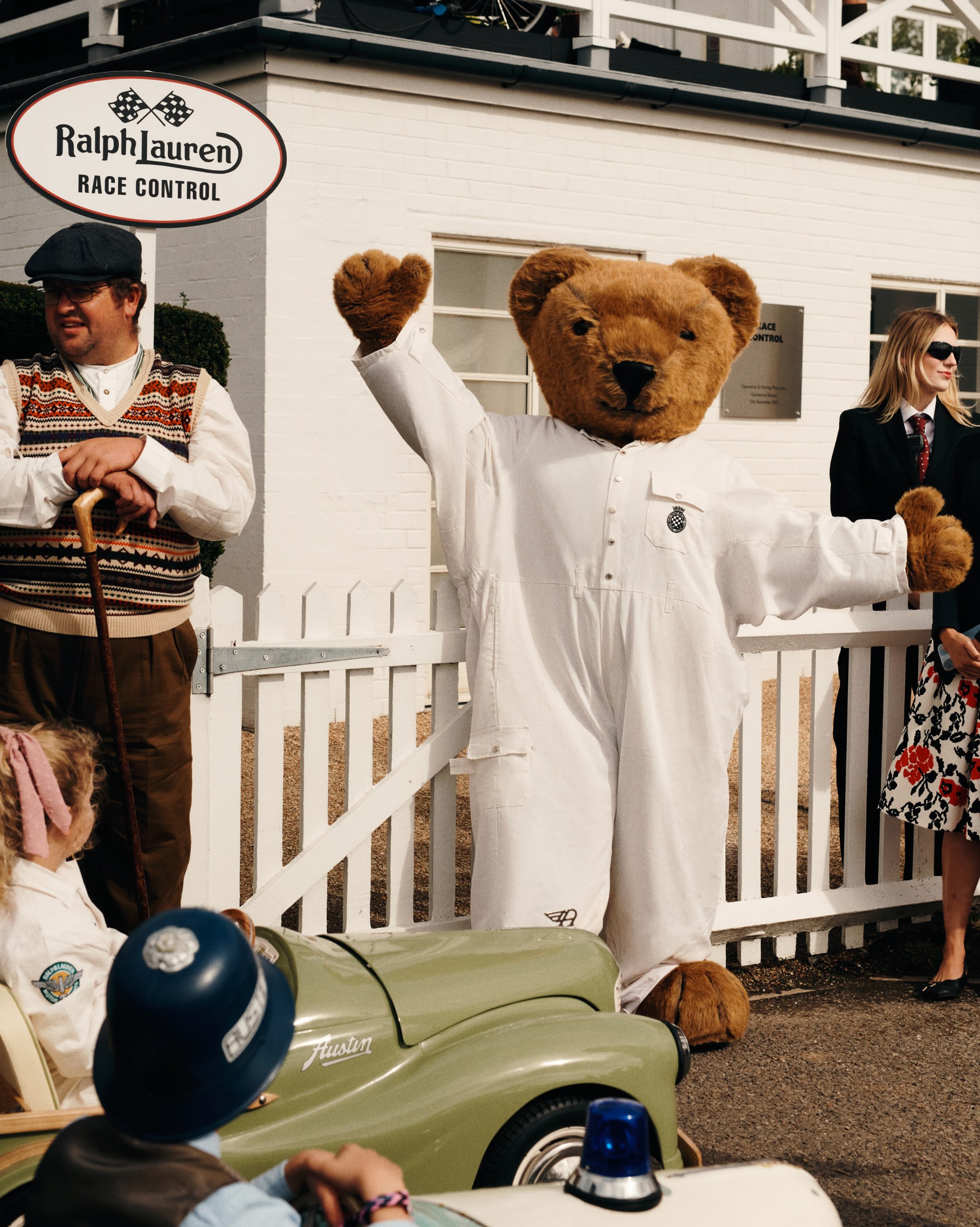 RALPH'S COFFEE ARRIVES AT GOODWOOD REVIVAL'S POLO BAR (image 2)