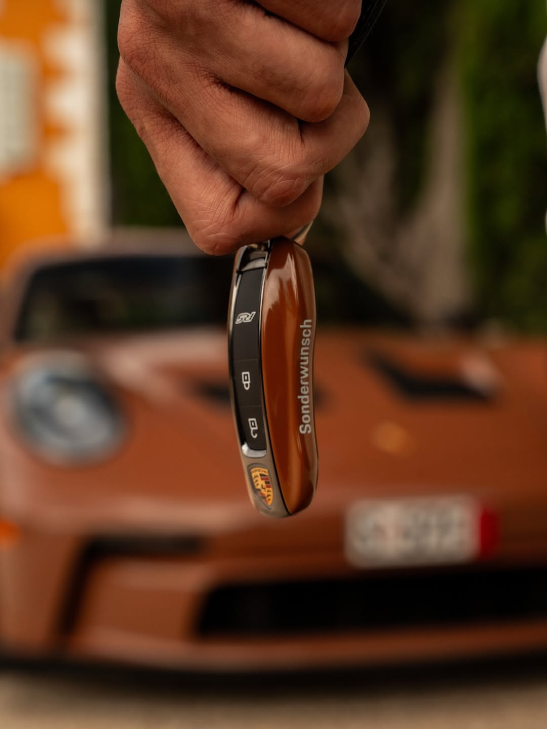 Porsche 911 GT3 RS in Chocolate Brown Is a Mood Statement (image 6)
