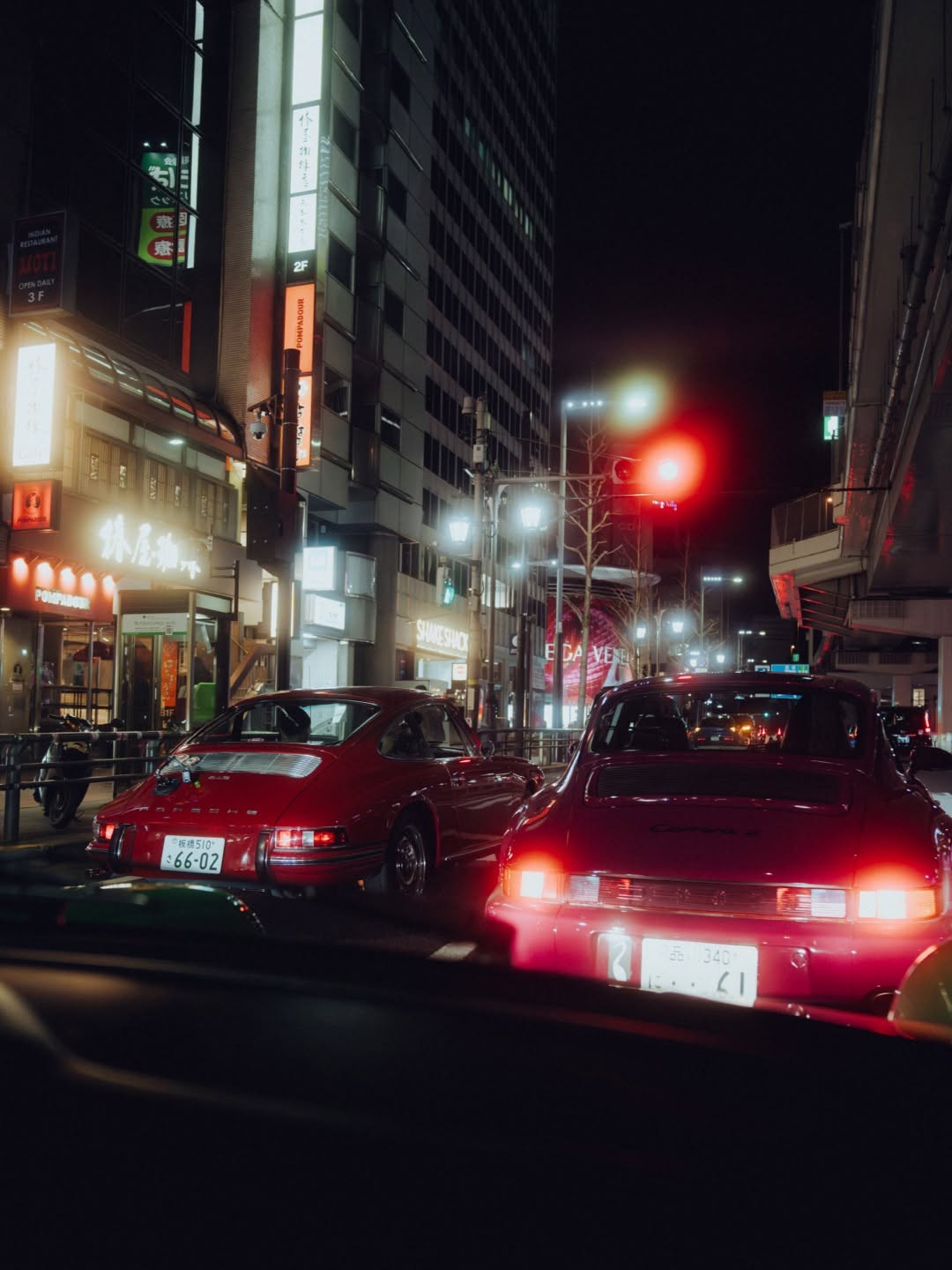 PORSCHE DROPS THE GT3 RS INTO TOKYO'S NEON GRID (image 6)