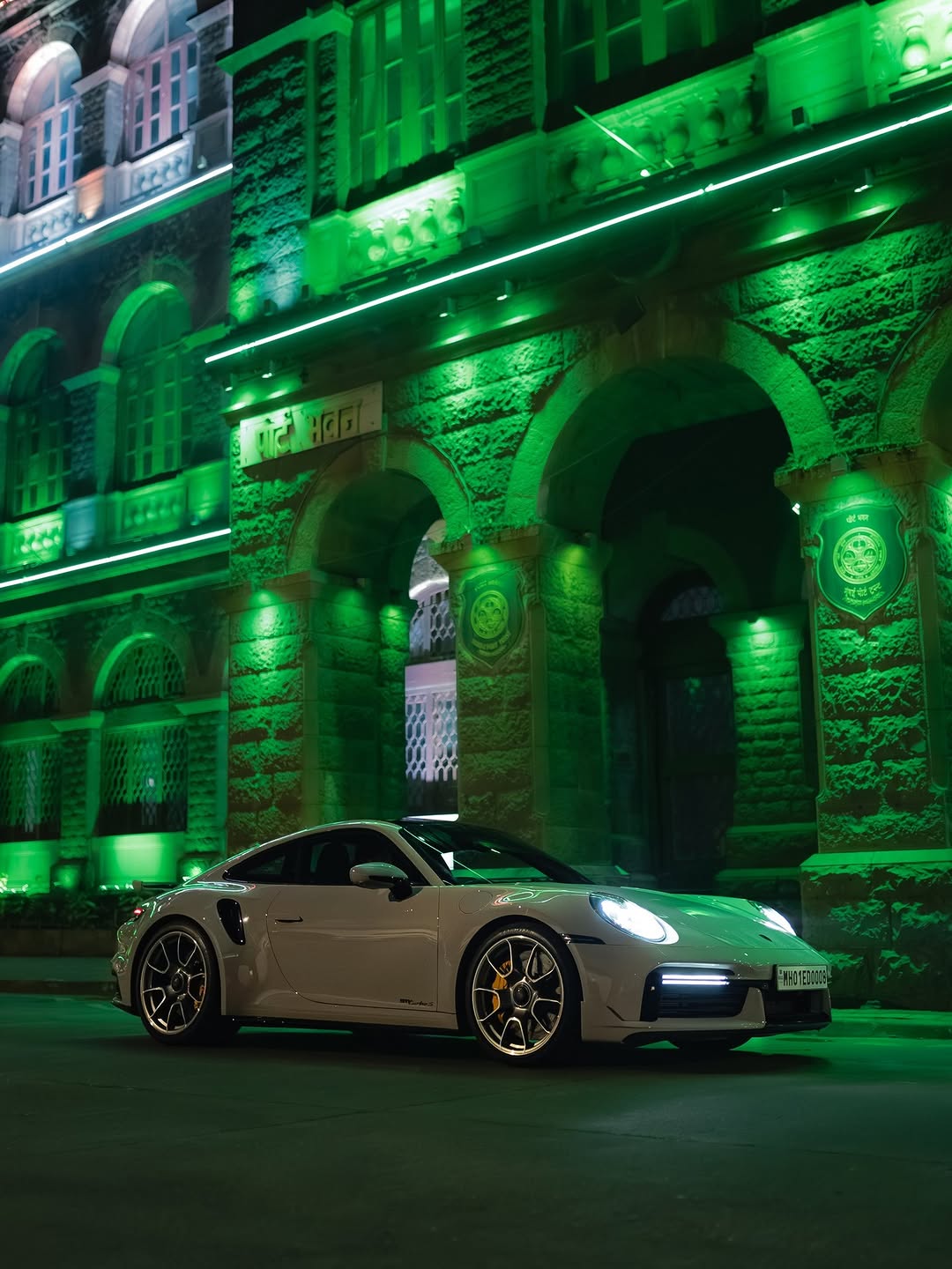 PORSCHE TURNS 2 MILLION FAN POSTS INTO A LOYALTY PLAY (image 7)