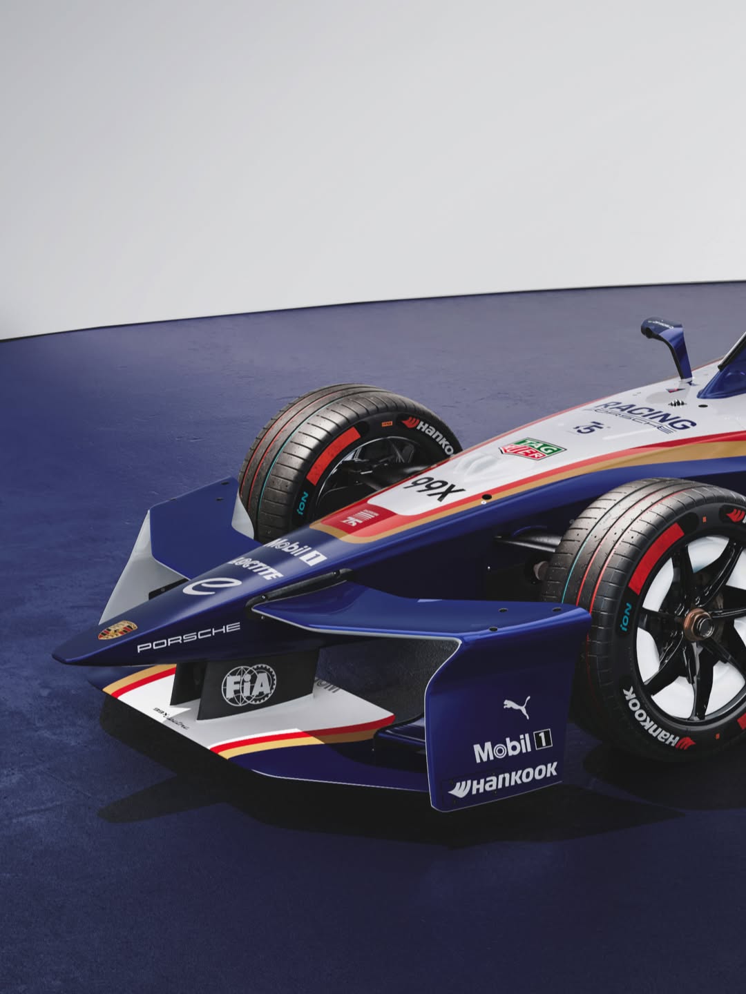PORSCHE PUTS ROTHMANS 956 LIVERY ON ITS LAST 99X ELECTRIC (image 3)