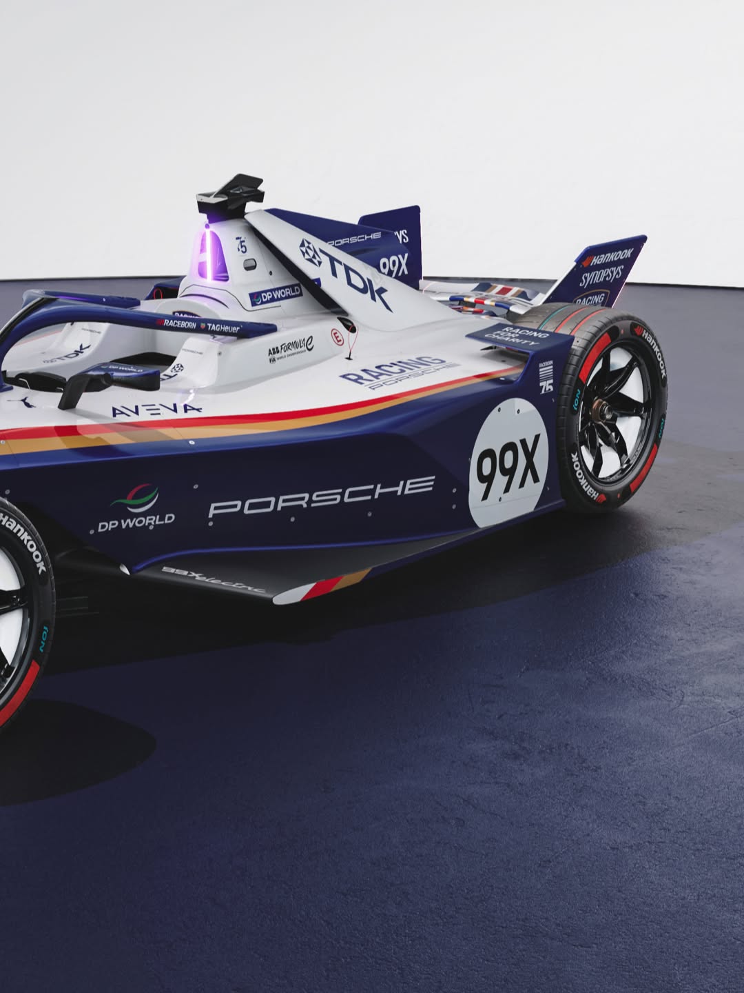 PORSCHE PUTS ROTHMANS 956 LIVERY ON ITS LAST 99X ELECTRIC (image 4)