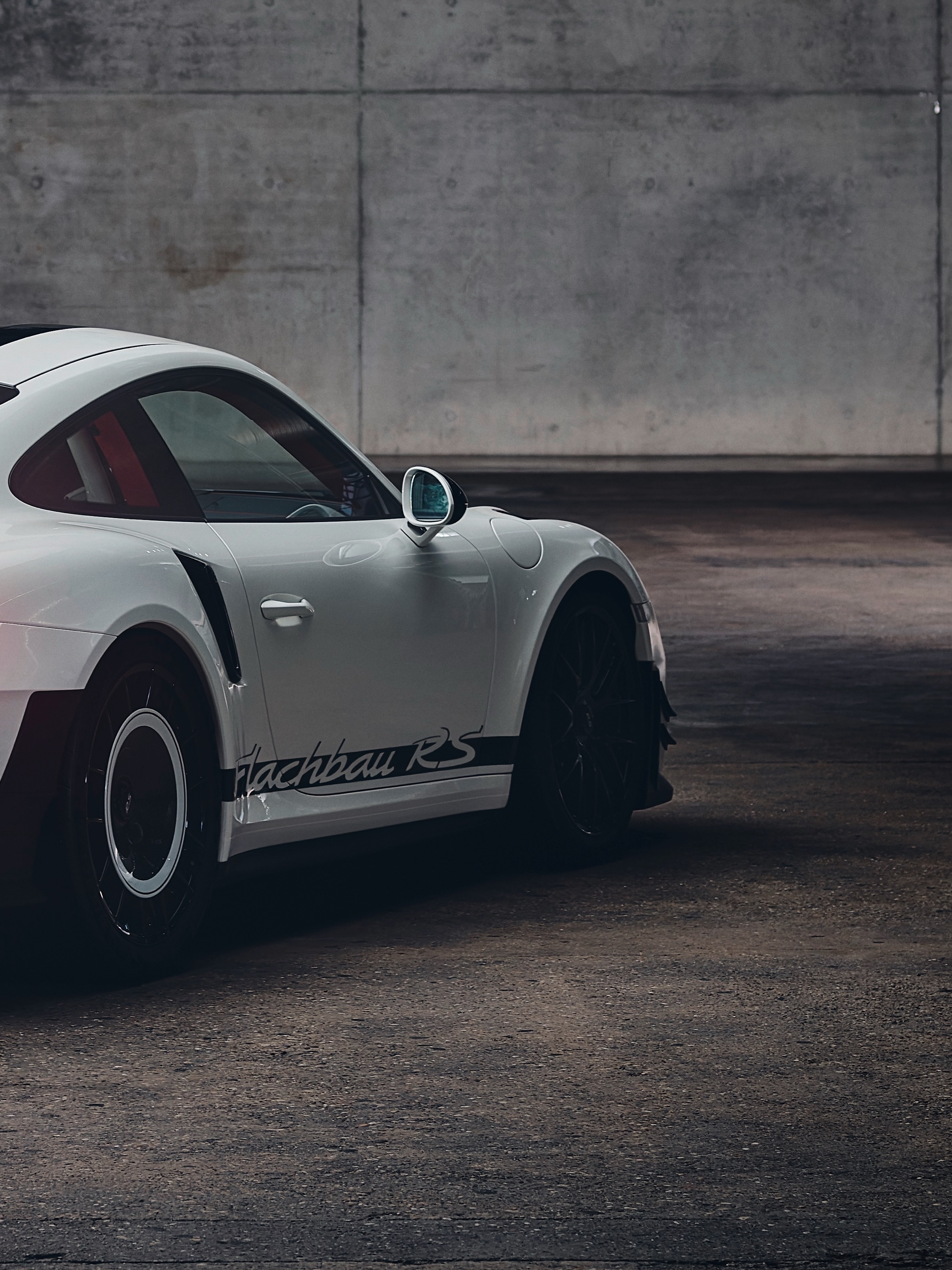 PORSCHE'S FLACHBAU RS SHEDS 31.6 KILOS FOR DOWNFORCE (image 5)