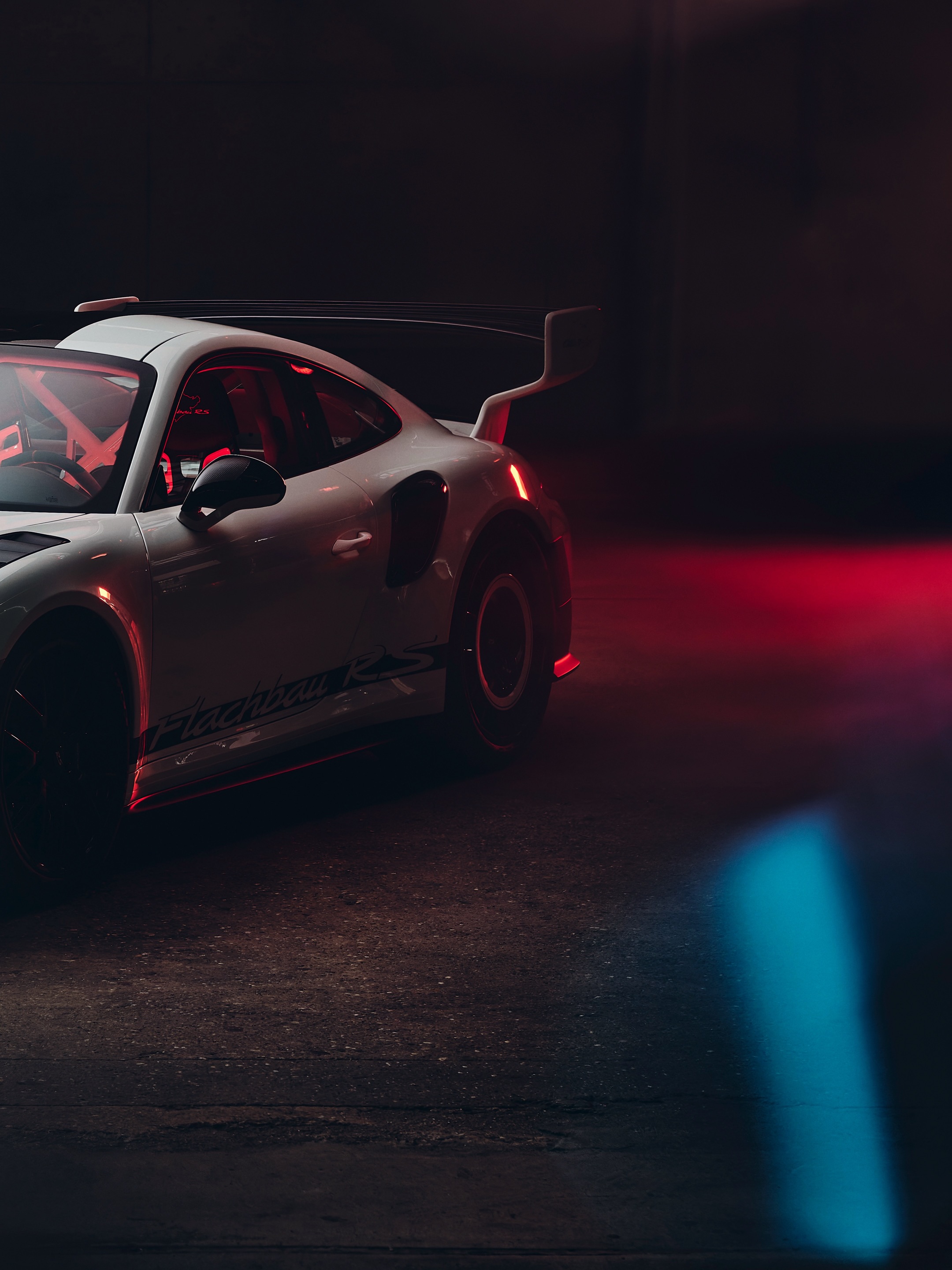 PORSCHE'S FLACHBAU RS SHEDS 31.6 KILOS FOR DOWNFORCE (image 8)