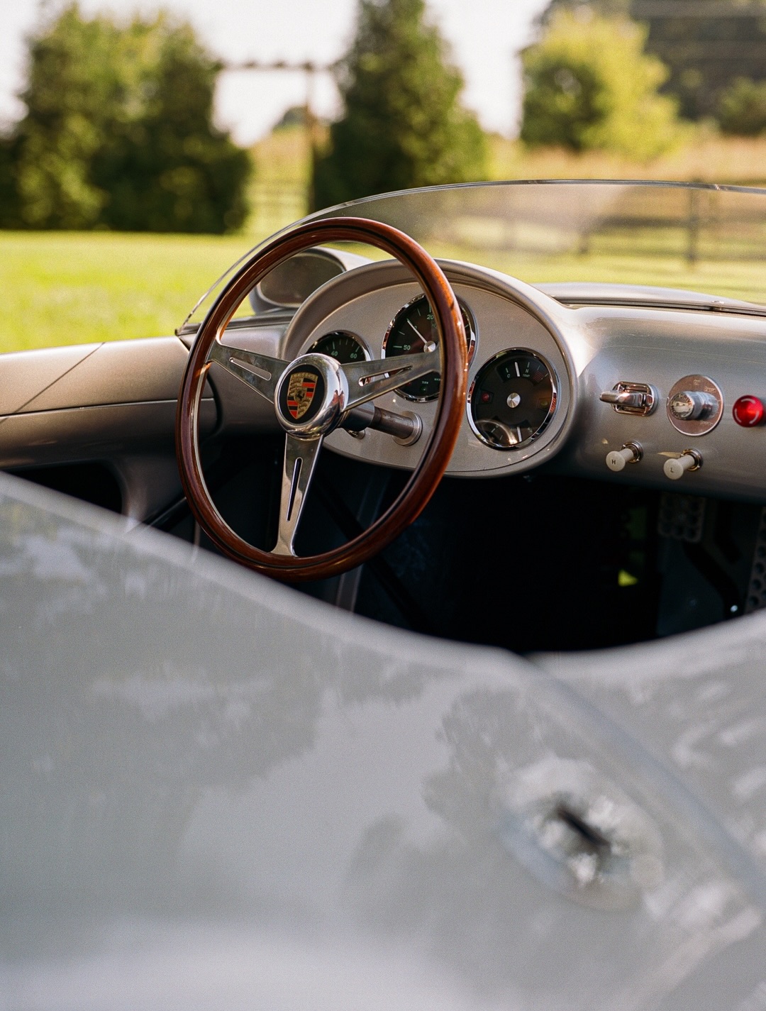 HEDLEY STUDIOS SHRINKS PORSCHE'S 550 SPYDER TO 80 PERCENT (image 4)