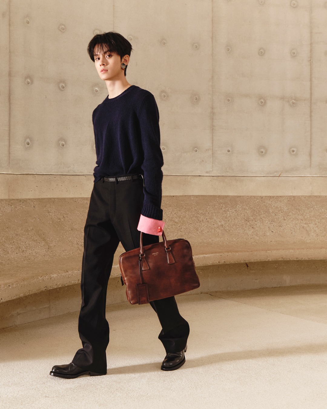 PRADA HANDS TRANSFORM PROJECT ITS QIXI 2026 COLLECTION (image 5)