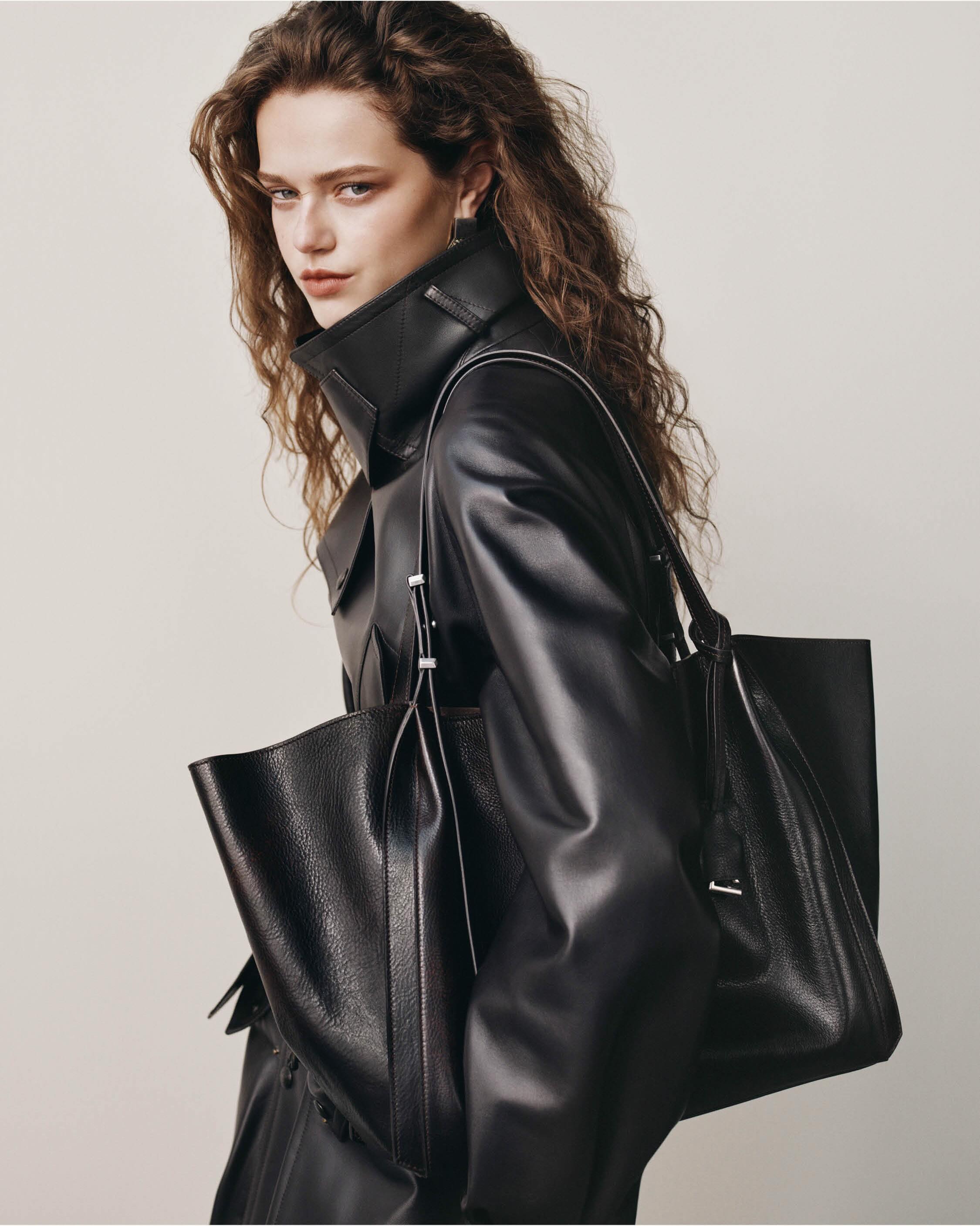 A look from Ralph Lauren's Pre Fall 2026 RLCollection womenswear campaign in a relaxed silhouette.