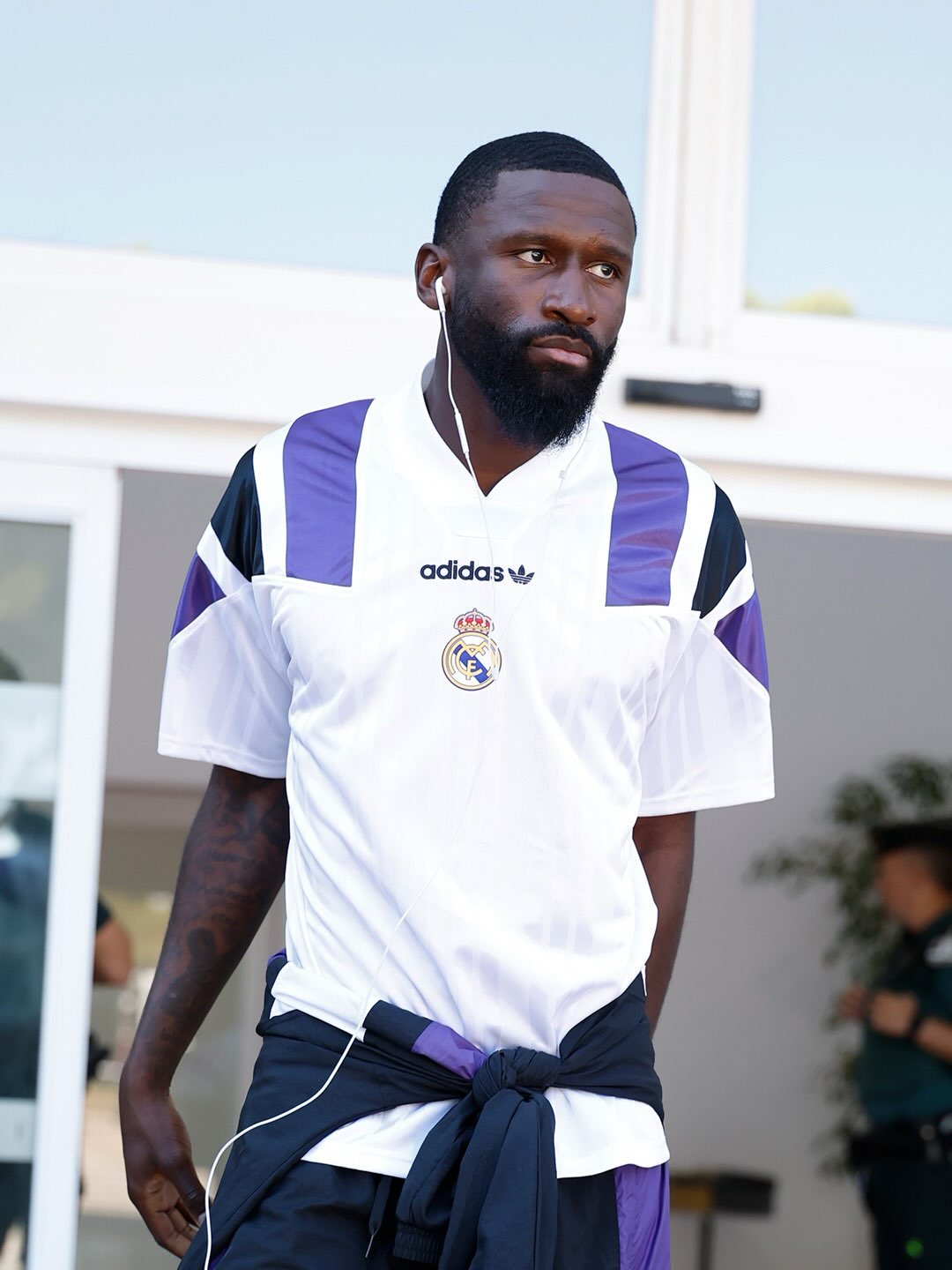 REAL MADRID LANDS IN ALICANTE TO FACE ELCHE AGAIN (image 2)