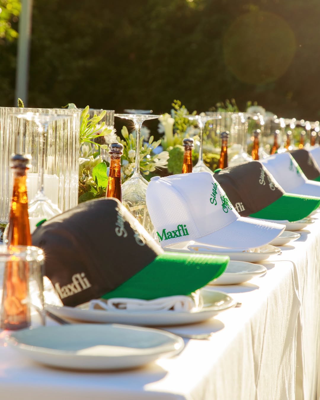 SIEGELMAN STABLE MAXFLI DINNER CLOSES THE LOOP