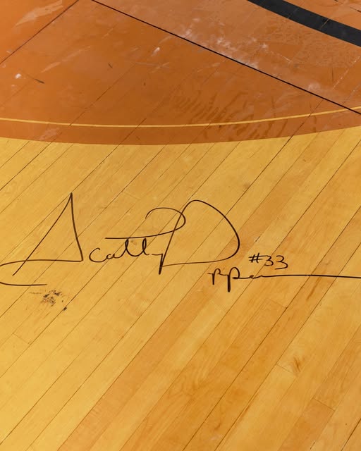 CHICAGO BULLS FLOOR HITS SOTHEBY'S JULY 2026 (image 4)