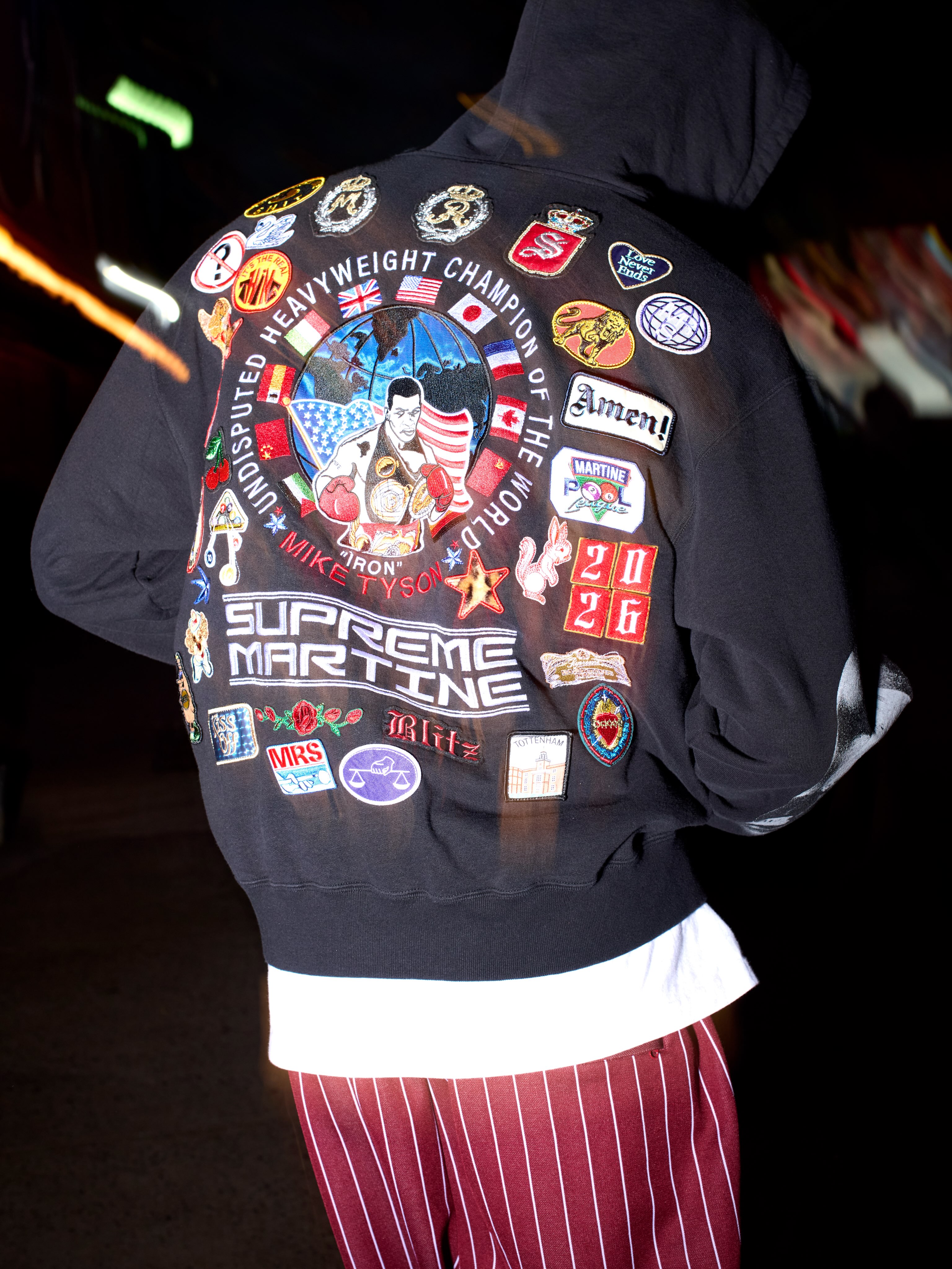 SUPREME X MARTINE ROSE FILLS 19 PIECES AND A TYSON DUNK (image 4)
