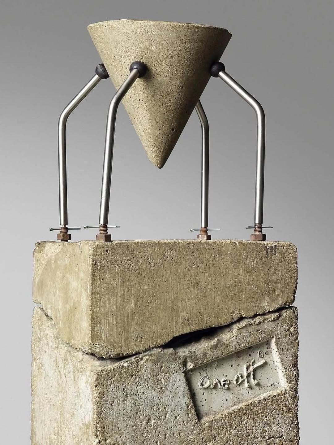 Ron Arad's 1983 Concrete Stereo Is the Most Serious Audio Object Anyone Built (image 4)
