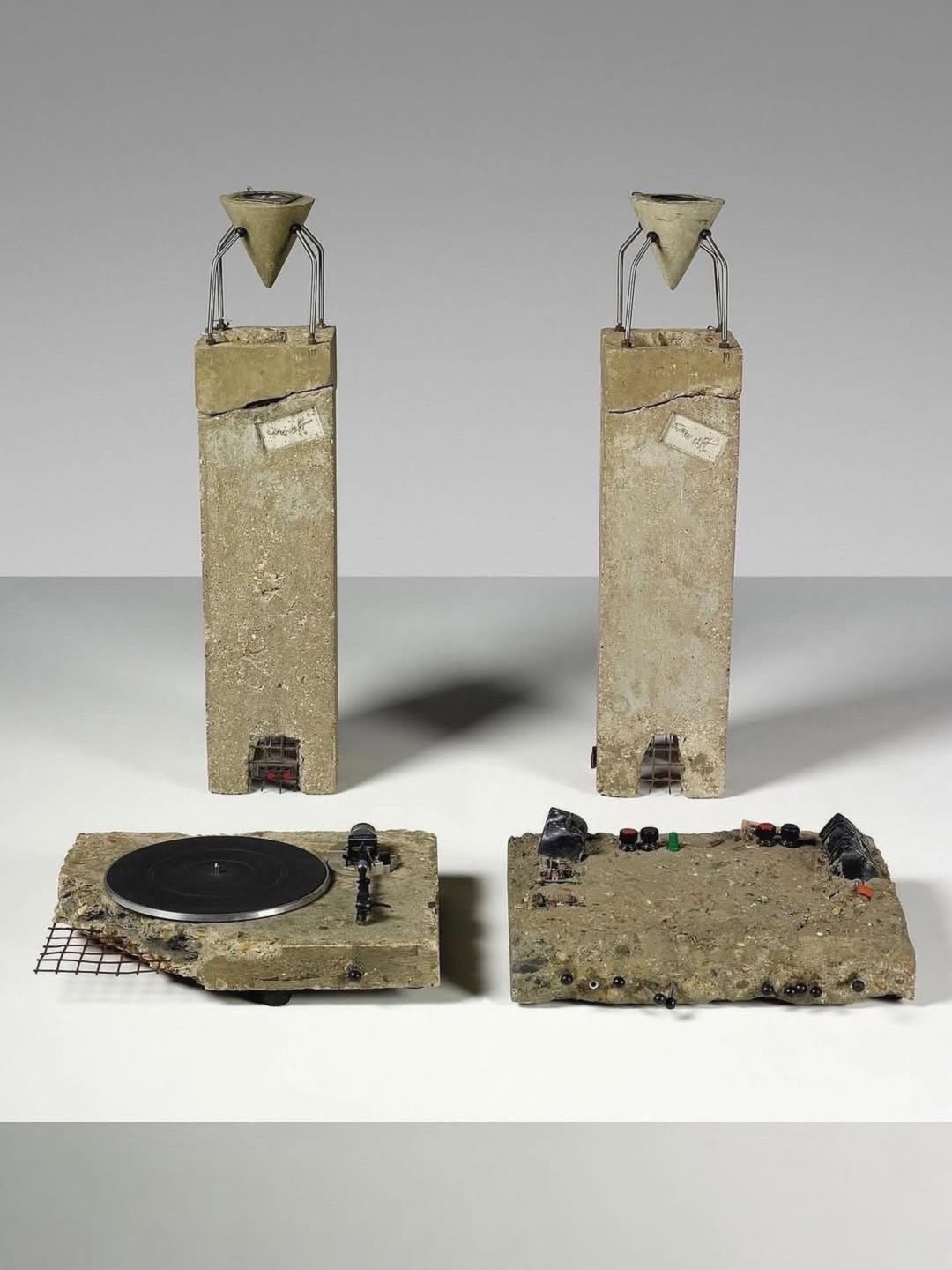 Ron Arad's 1983 Concrete Stereo Is the Most Serious Audio Object Anyone Built (image 5)