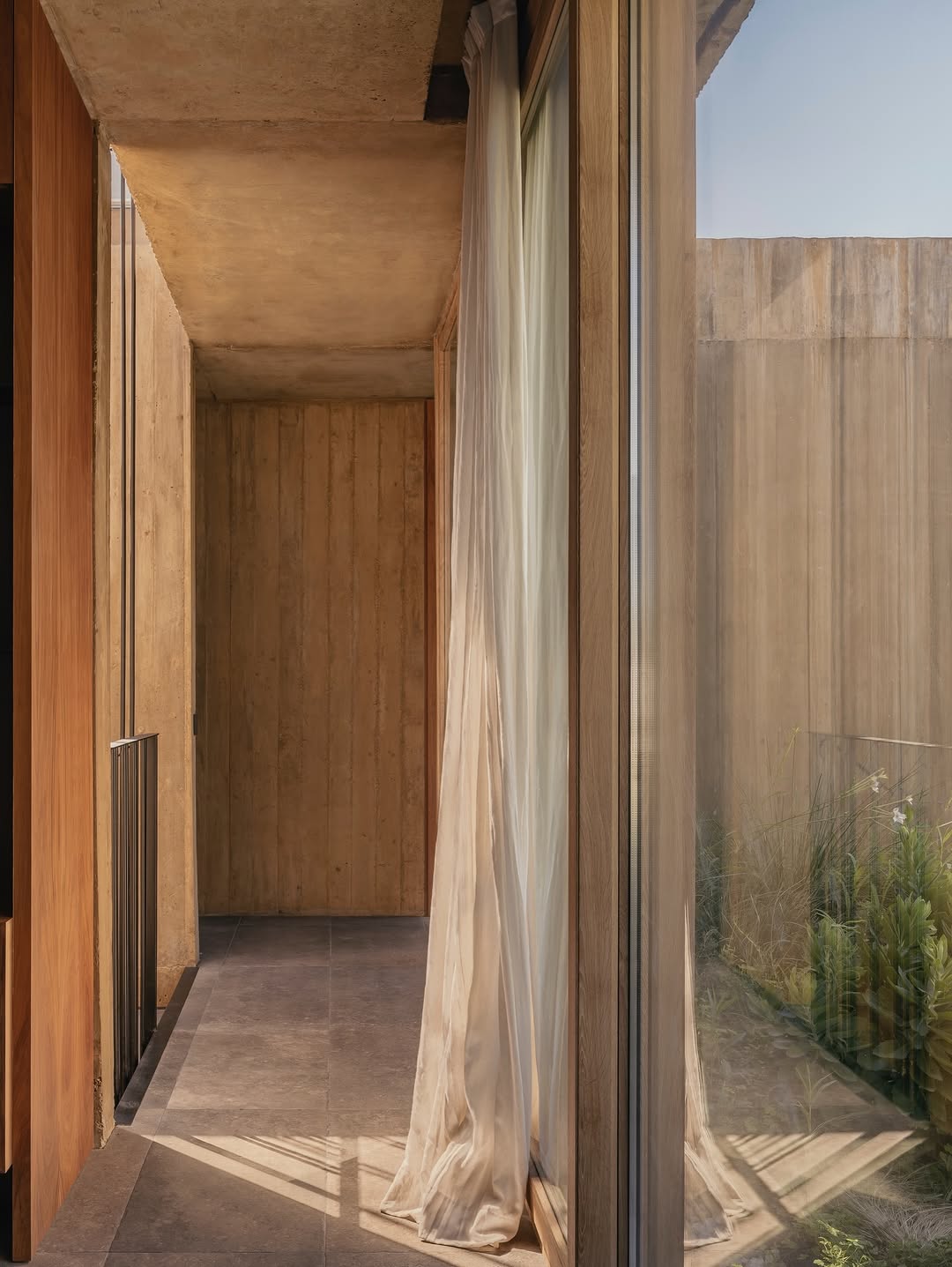 GONZALO BARDACH BUILT HOUSE JR INTO THE EARTH (image 2)