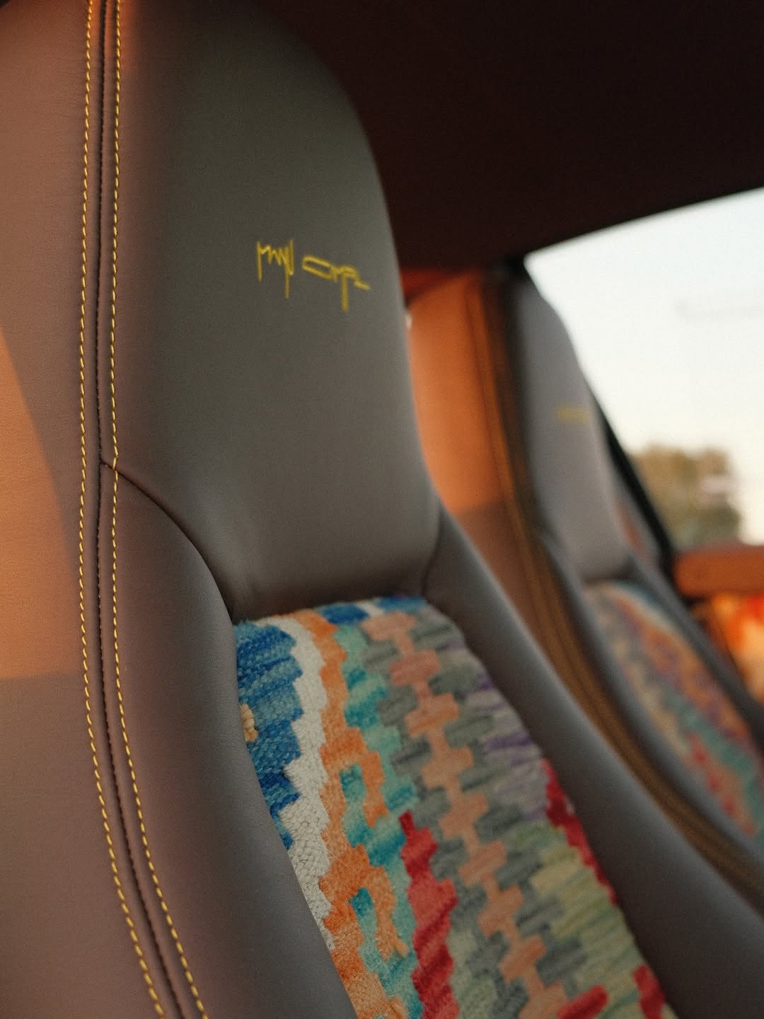MANU CAMPA PAINTED A PORSCHE 911 BY HAND (image 5)