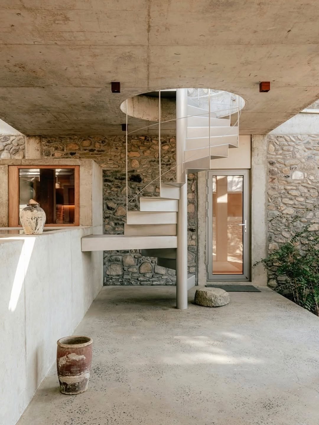 CHAOFFICE TURNED A BEIJING WASTELAND INTO A HOUSE WITH A SLIDE