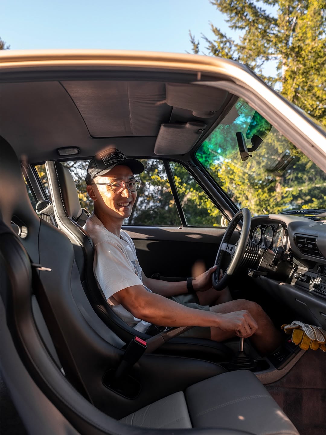 EDDIE CHAN BUILT A PORSCHE 993 IN FOUR MONTHS AND SHOWED IT AT AIR WATER THE NEXT DAY (image 4)