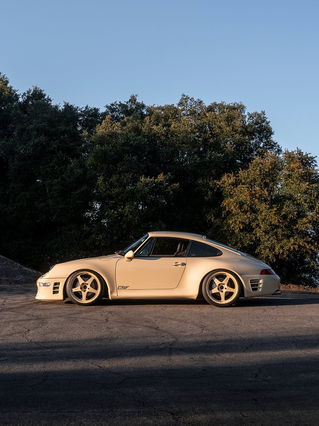 EDDIE CHAN BUILT A PORSCHE 993 IN FOUR MONTHS AND SHOWED IT AT AIR WATER THE NEXT DAY