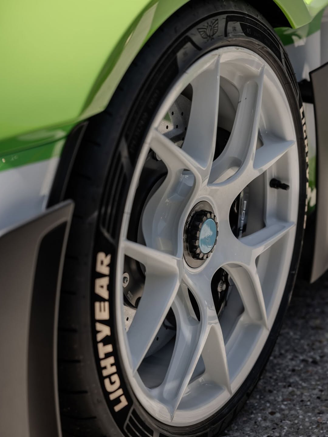 TYPE7 SHOOTS THE TOY STORY 5 PORSCHES ON RED CARPET (image 7)