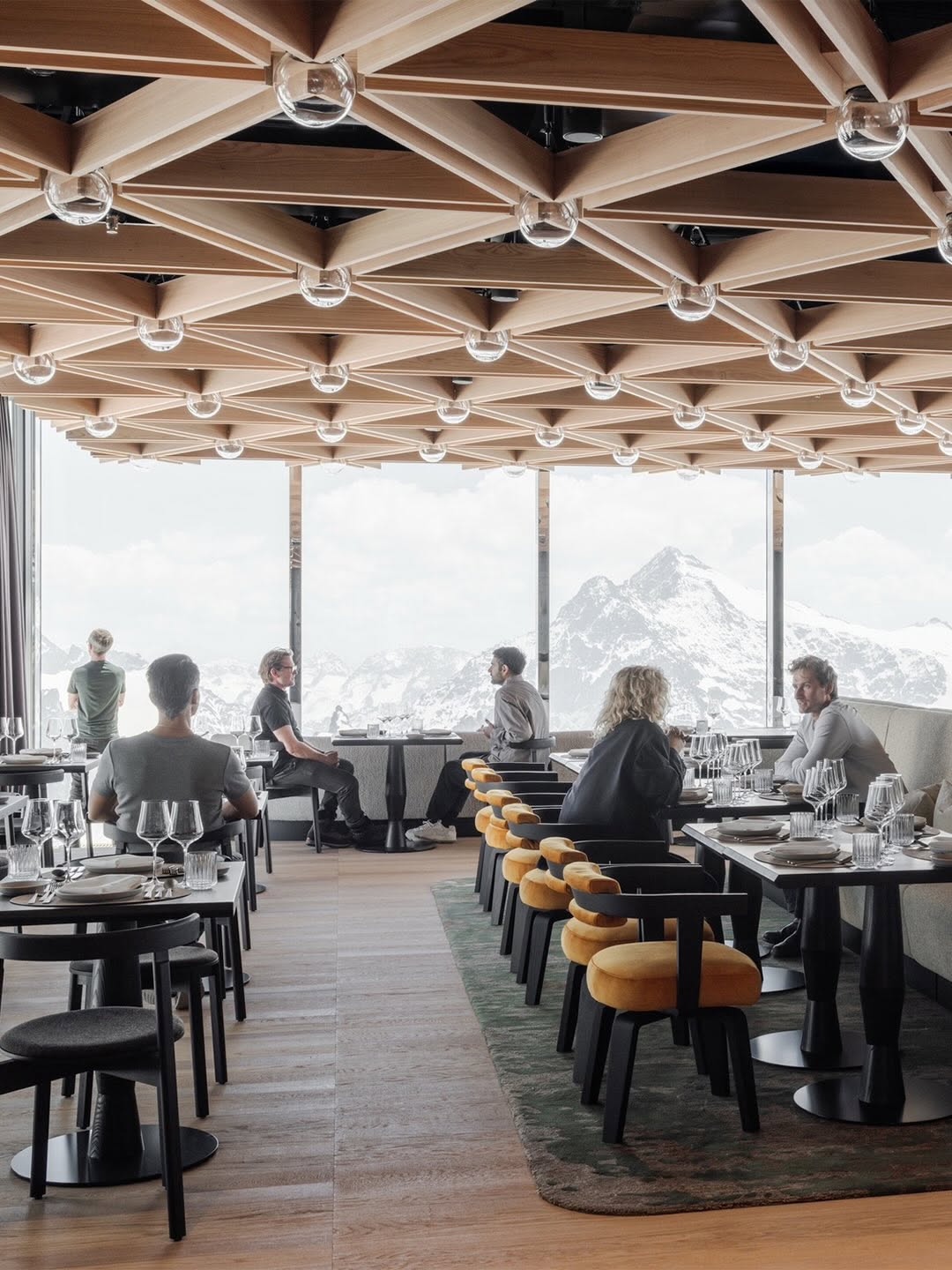 HERZOG DE MEURON TURNS AN ARMY TOWER INTO A PEAK (image 6)