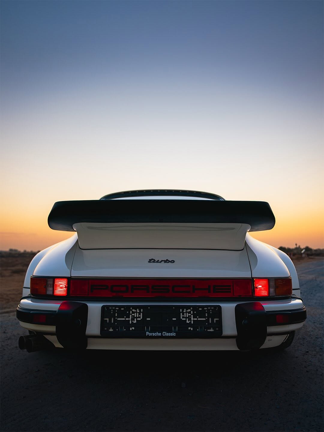 PORSCHE 930 AND 996 GT2 SHARED THE SAME MENACE (image 8)
