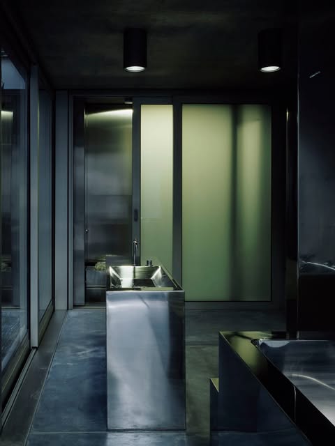 LIGHT HOUSE HID 800 SQUARE METERS BEHIND NOTTING HILL (image 7)