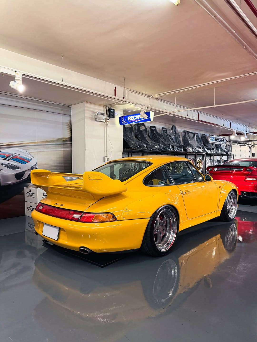 PORSCHE 959 SPORT #001 SURFACES IN A HIDDEN BANGKOK FLEET (image 4)