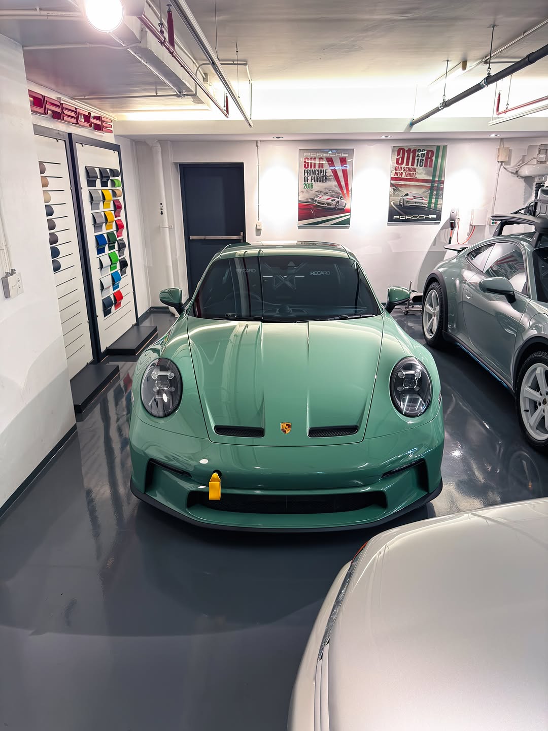 PORSCHE 959 SPORT #001 SURFACES IN A HIDDEN BANGKOK FLEET (image 6)