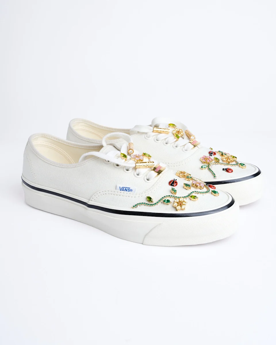 SZA JUST TURNED VANS INTO LUXURY JEWELRY