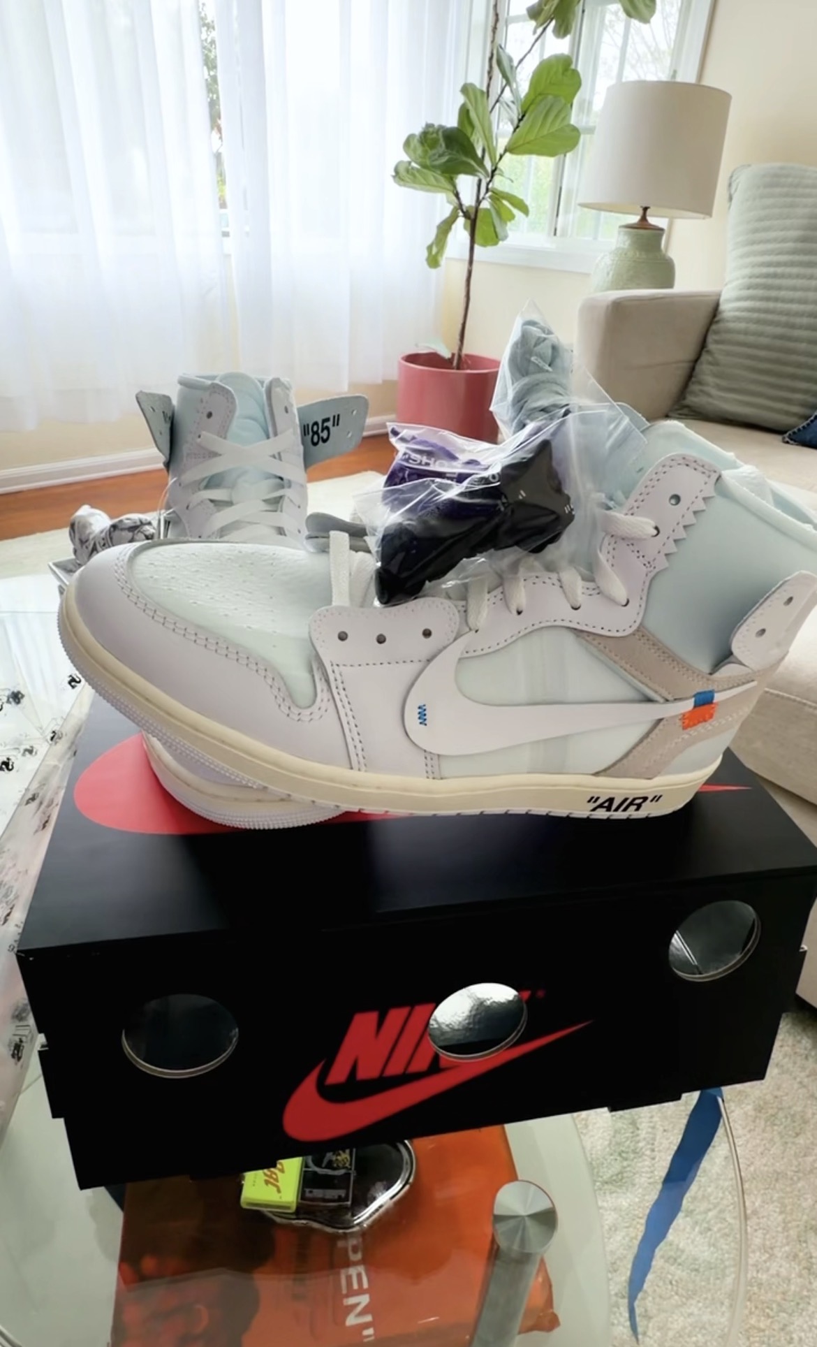 UNBOXED 002: V.A.A. X AIR JORDAN 1 ALASKA REVIEWED