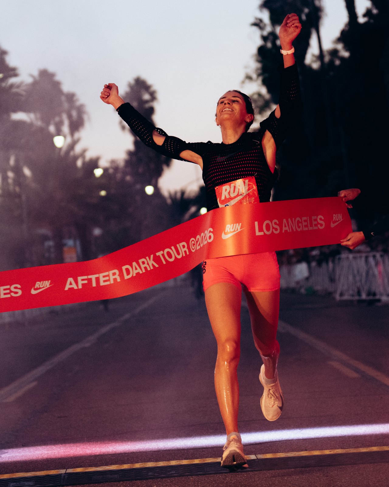 Nike After Dark Tour LA, 12,000 Women Ran Until They Saw the Stars (image 3)