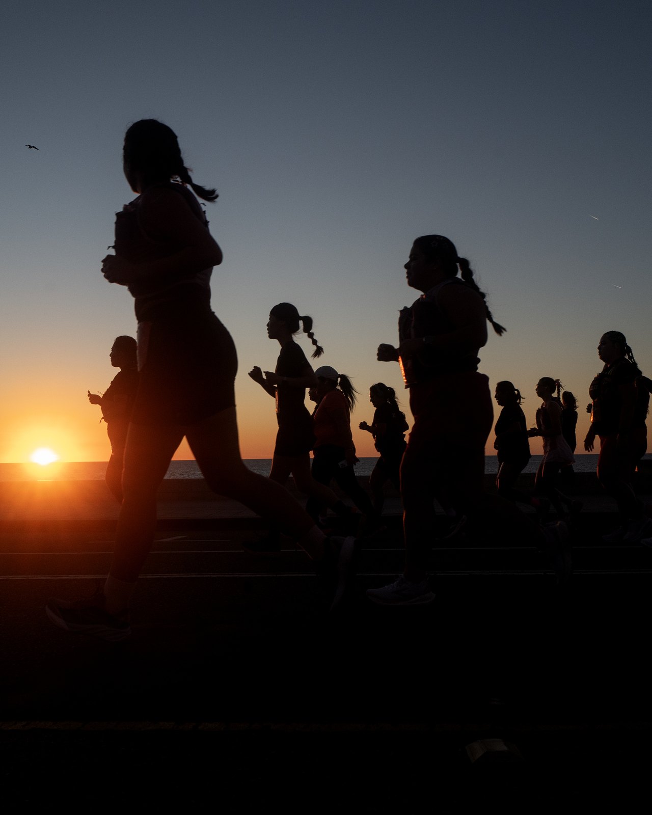 Nike After Dark Tour LA, 12,000 Women Ran Until They Saw the Stars (image 2)